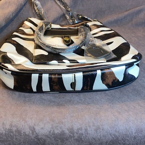 Shoulder Purse *Sale* Bundle 2 purses for $100 - Picture 6 of 6